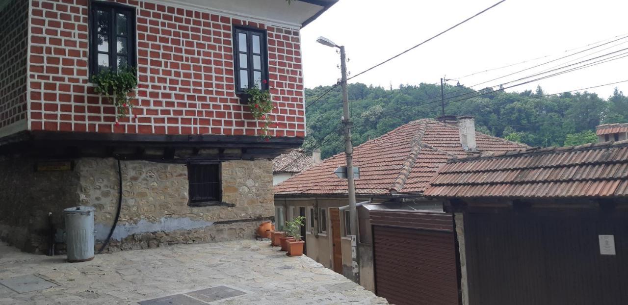 The Red Konak Villa Veliko Tarnovo Kültér fotó