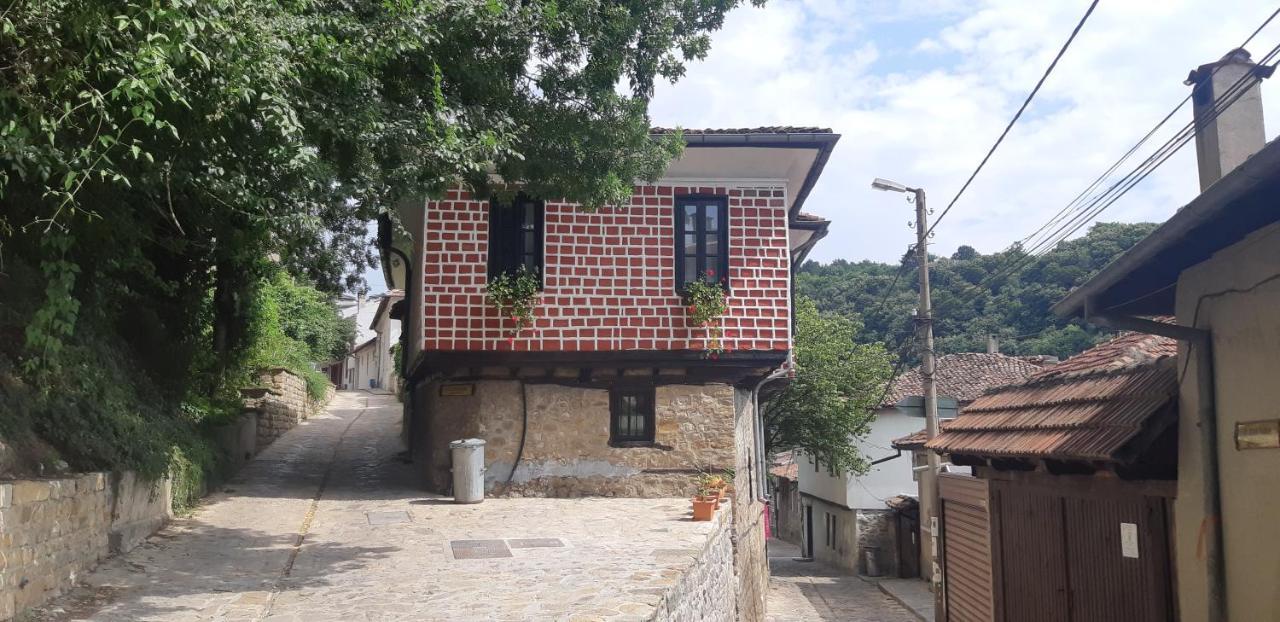 The Red Konak Villa Veliko Tarnovo Kültér fotó
