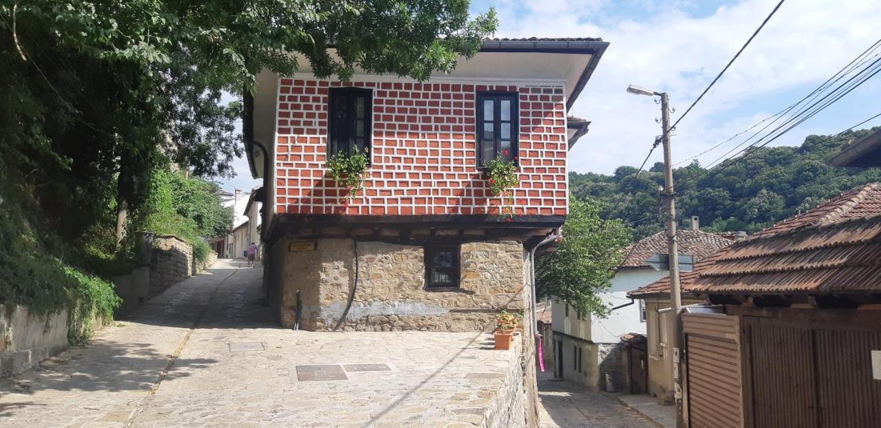 The Red Konak Villa Veliko Tarnovo Kültér fotó