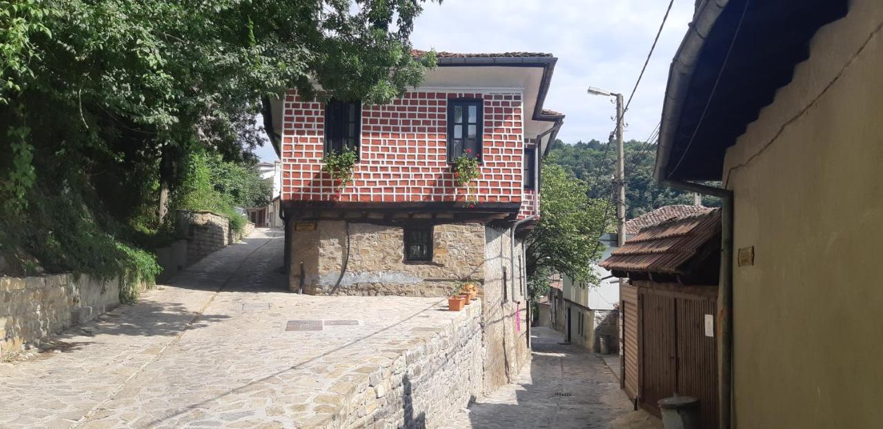 The Red Konak Villa Veliko Tarnovo Kültér fotó